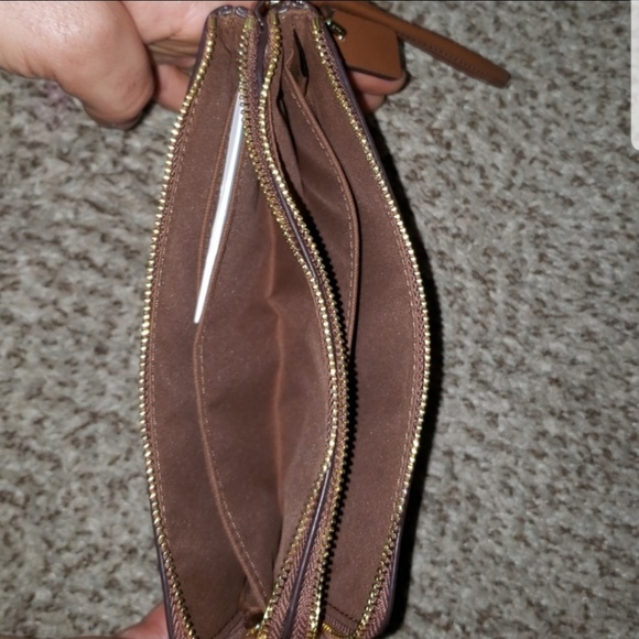 Coach signature PVC  Double zip wallet  Wristlet. - Picture 4 of 5